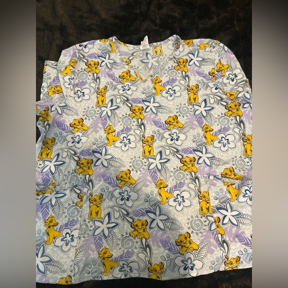 Disney Lion King Scrub Top 3XL Plus Size V Neck Pocket Nursing Vet Tech Uniform